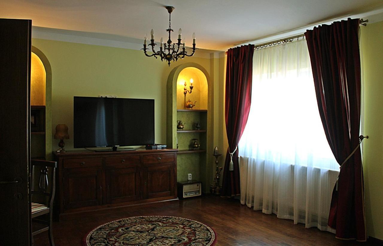 Antik Apartment Sibiu Esterno foto